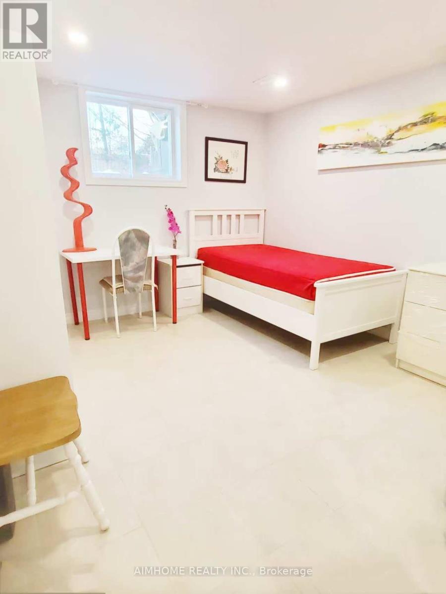 28 Castle Harbour Lane W, Markham, Ontario  L3T 3A2 - Photo 8 - N12655284