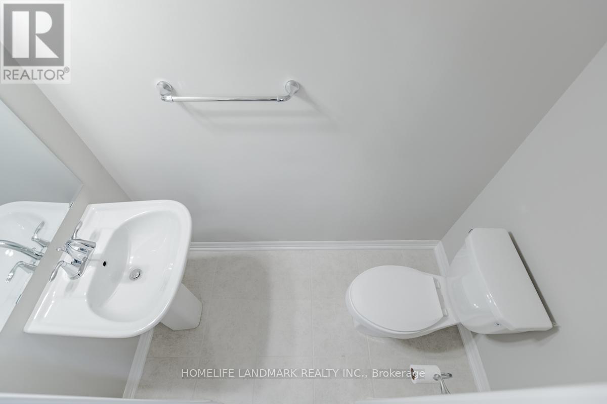 125 Toucan Trail, Oakville, Ontario  L6H 0Y1 - Photo 15 - W12655650