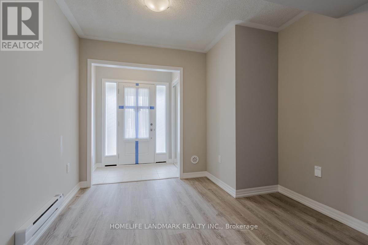 125 Toucan Trail, Oakville, Ontario  L6H 0Y1 - Photo 2 - W12655650