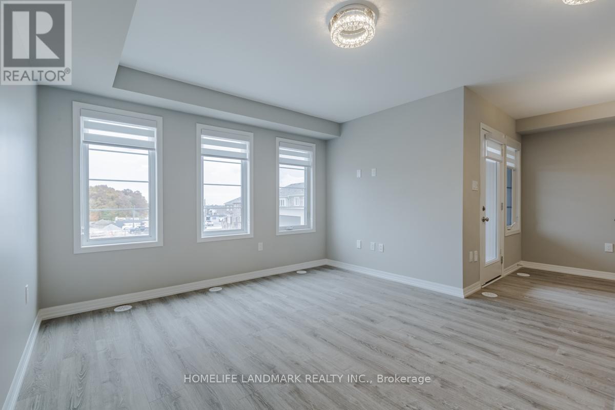 125 Toucan Trail, Oakville, Ontario  L6H 0Y1 - Photo 6 - W12655650