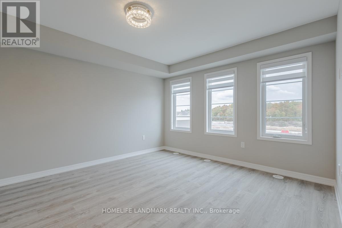 125 Toucan Trail, Oakville, Ontario  L6H 0Y1 - Photo 7 - W12655650