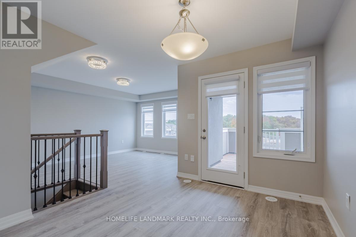 125 Toucan Trail, Oakville, Ontario  L6H 0Y1 - Photo 8 - W12655650