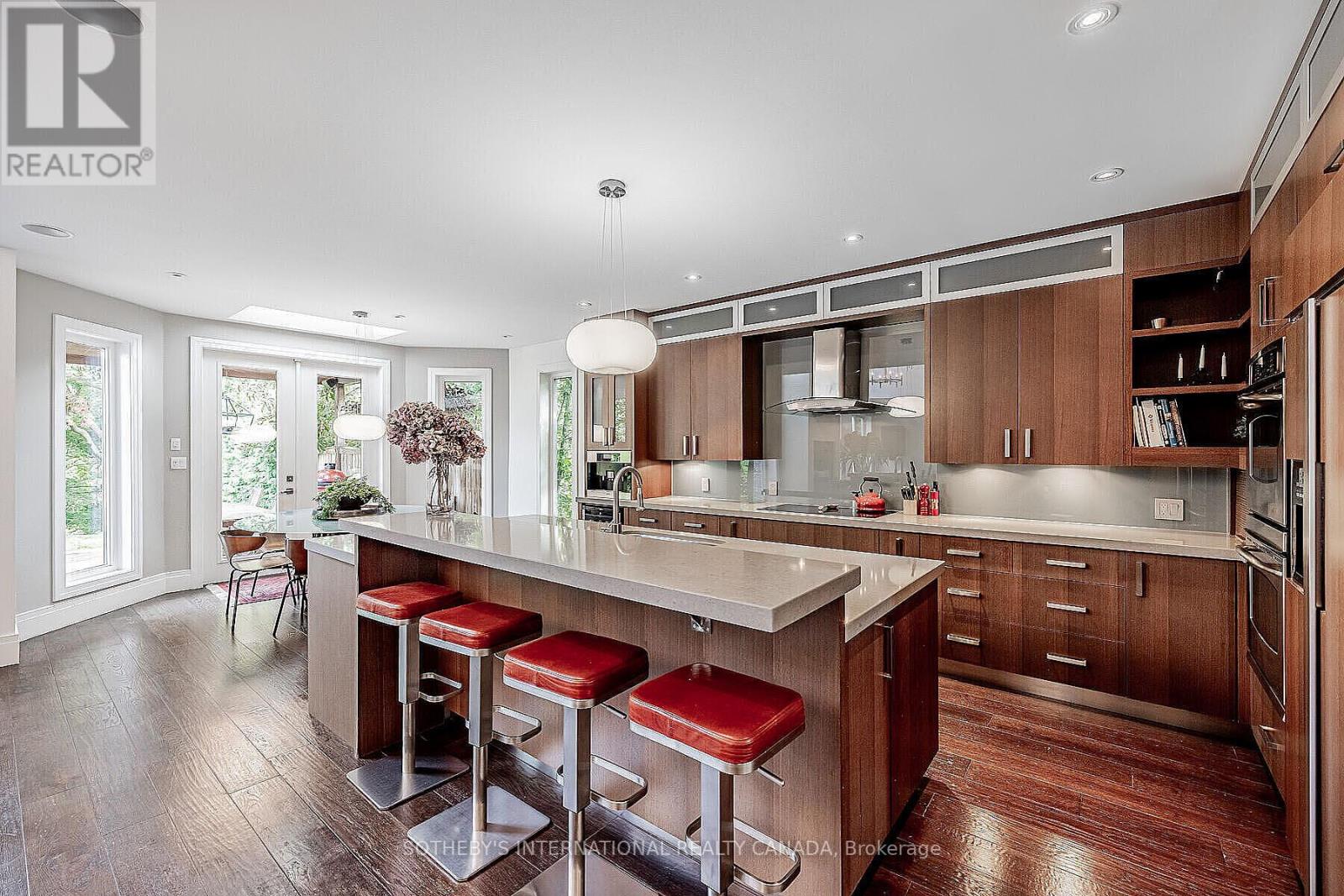 44 Meadowcrest Road, Toronto, Ontario  M8Z 2Y7 - Photo 14 - W12655666