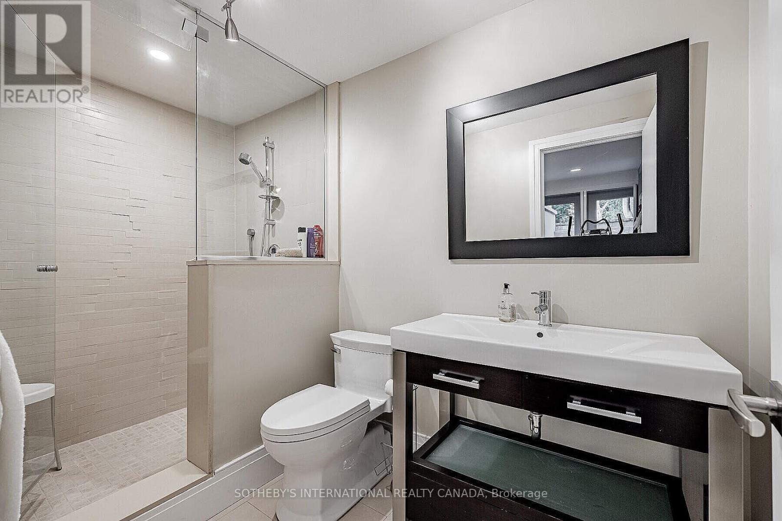 44 Meadowcrest Road, Toronto, Ontario  M8Z 2Y7 - Photo 17 - W12655666