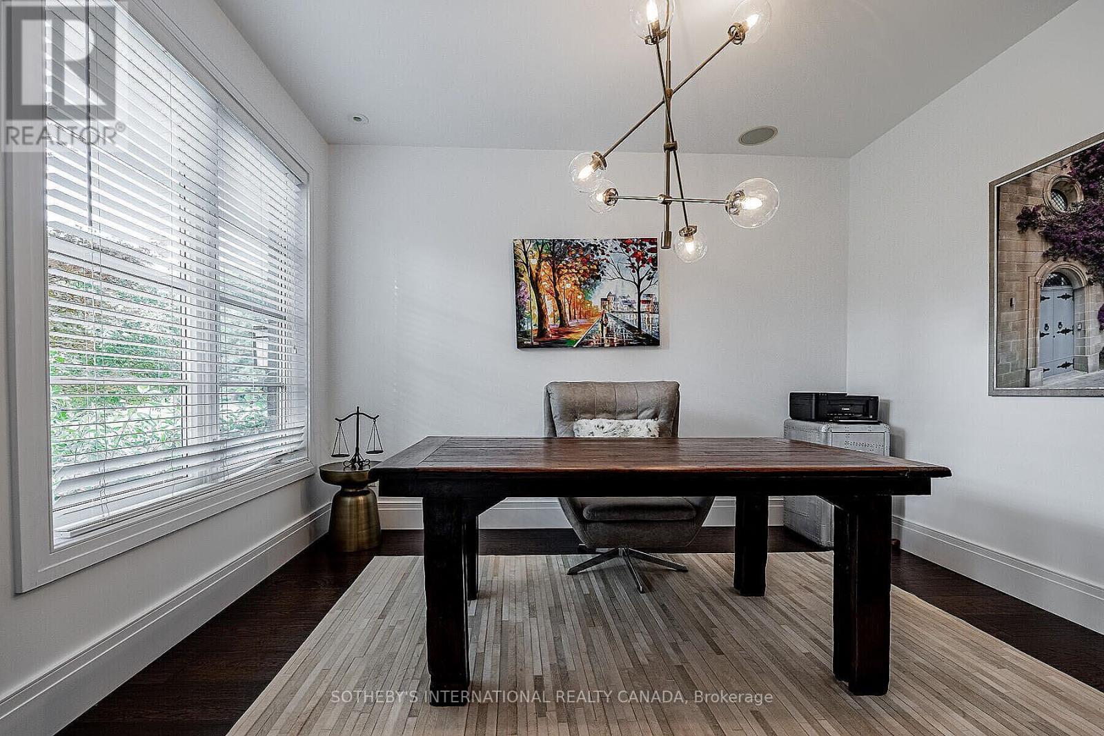 44 Meadowcrest Road, Toronto, Ontario  M8Z 2Y7 - Photo 4 - W12655666