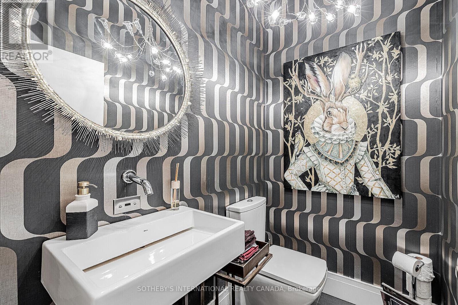 44 Meadowcrest Road, Toronto, Ontario  M8Z 2Y7 - Photo 7 - W12655666