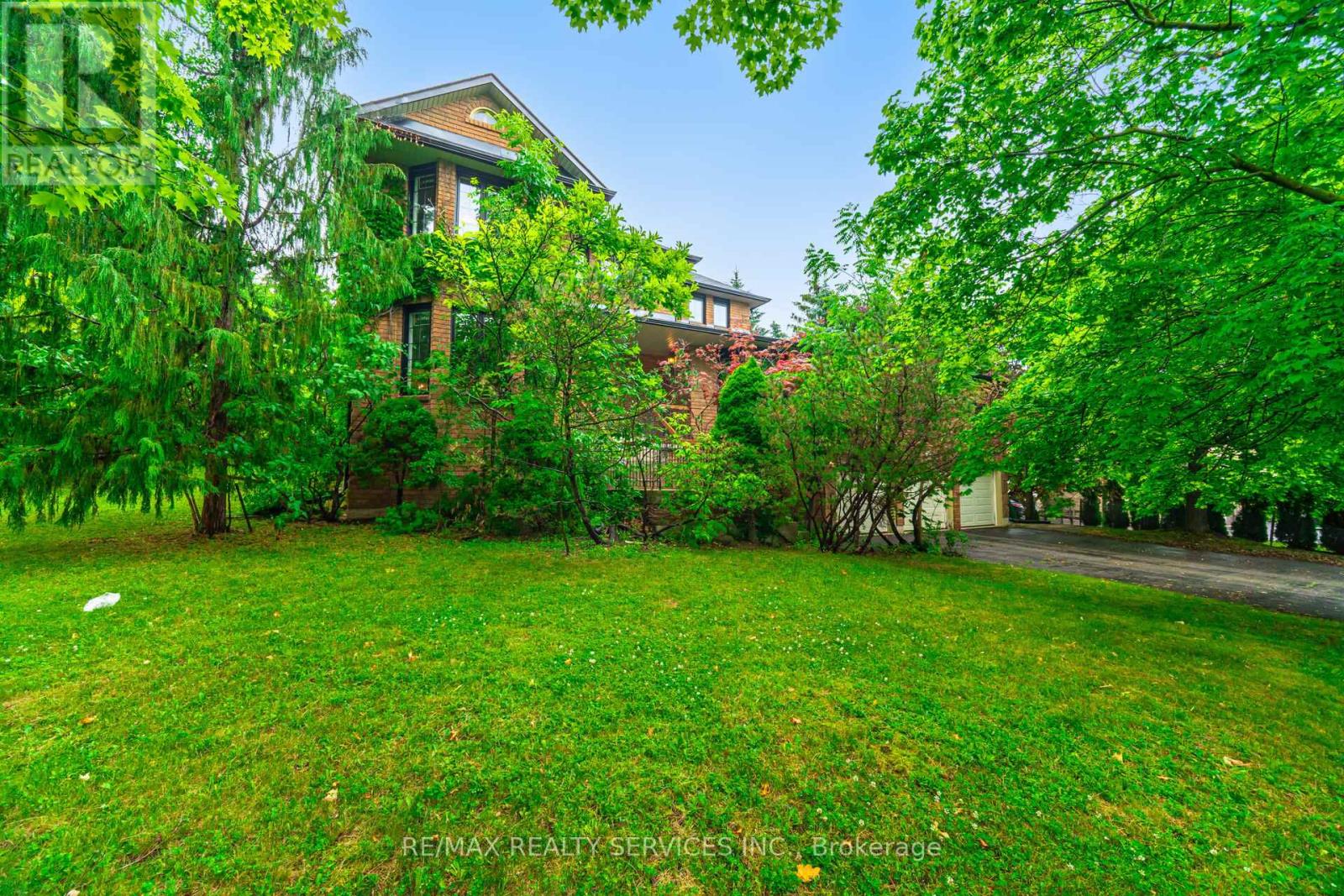 106 Kenpark Avenue, Brampton (Snelgrove), Ontario  L6Z 3J8 - Photo 45 - W12655678