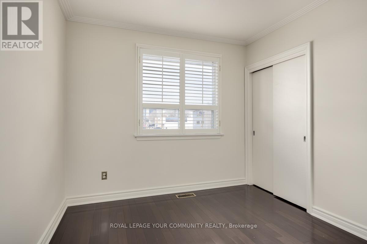 16 Martini Drive, Toronto, Ontario  M6M 4X5 - Photo 23 - W12655686