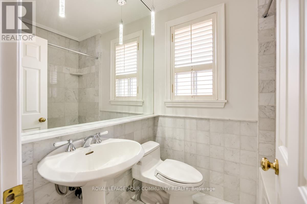 16 Martini Drive, Toronto, Ontario  M6M 4X5 - Photo 27 - W12655686