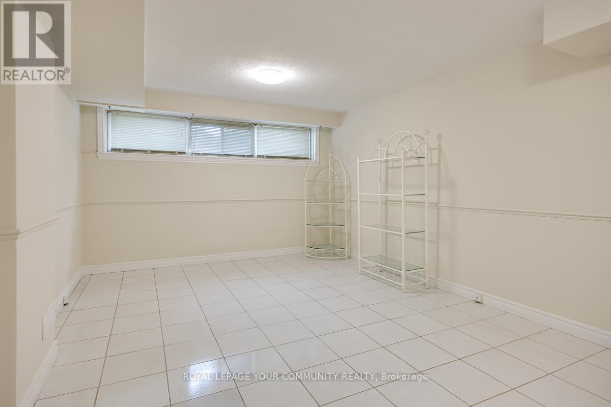 16 Martini Drive, Toronto, Ontario  M6M 4X5 - Photo 29 - W12655686