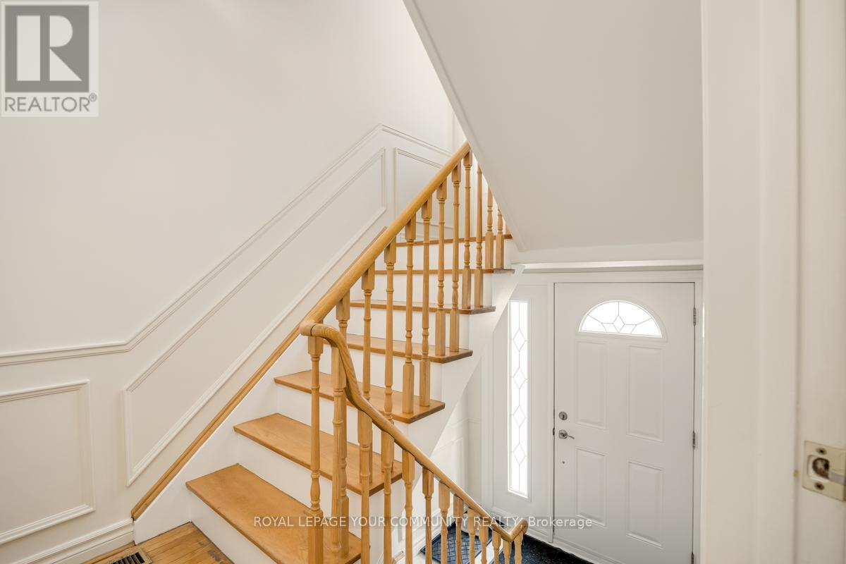 16 Martini Drive, Toronto, Ontario  M6M 4X5 - Photo 5 - W12655686