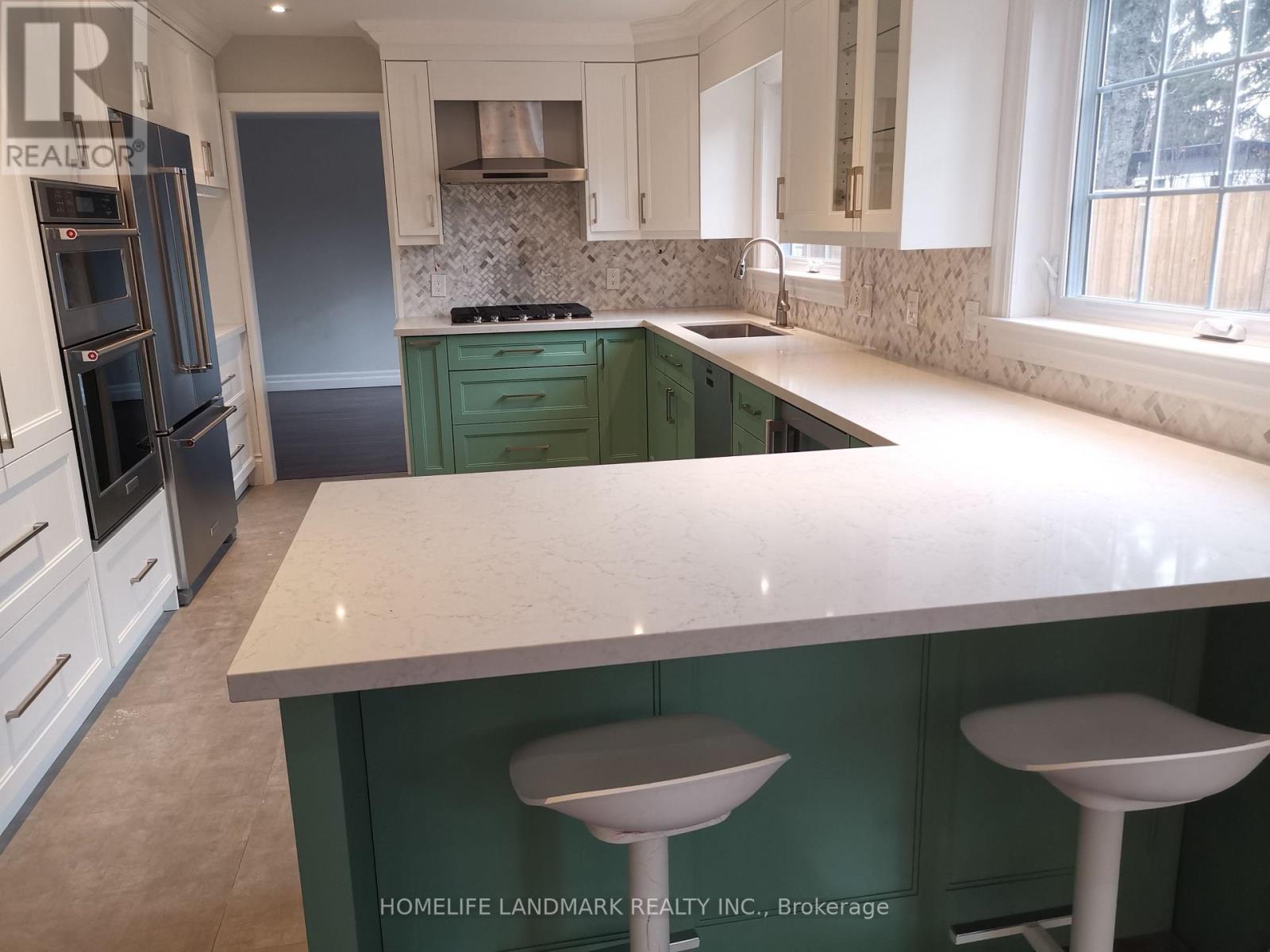 1464 Oakhill Drive, Oakville, Ontario  L6J 1Y5 - Photo 5 - W12655724