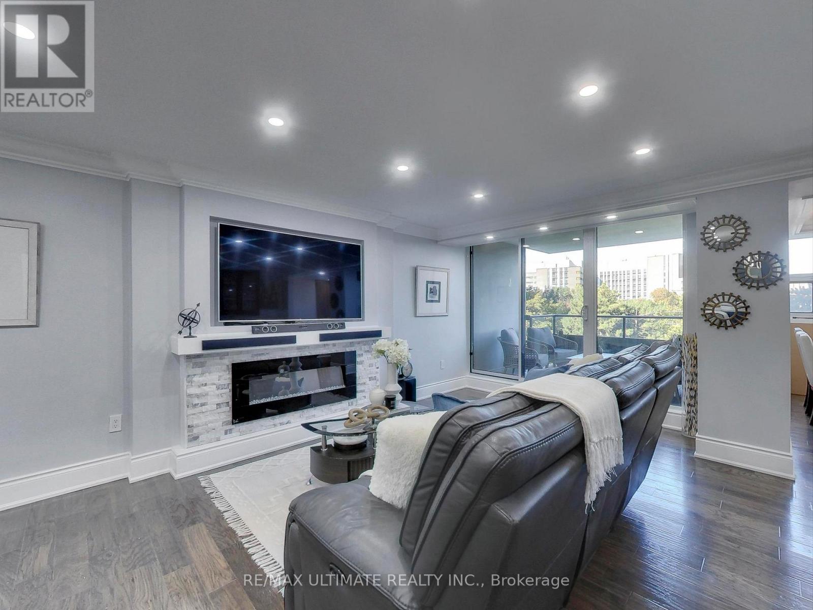 406 - 75 EMMETT AVENUE, Toronto, Ontario