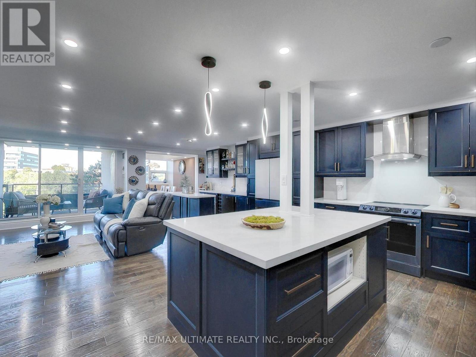 406 - 75 Emmett Avenue, Toronto, Ontario  M6M 5A7 - Photo 11 - W12655748