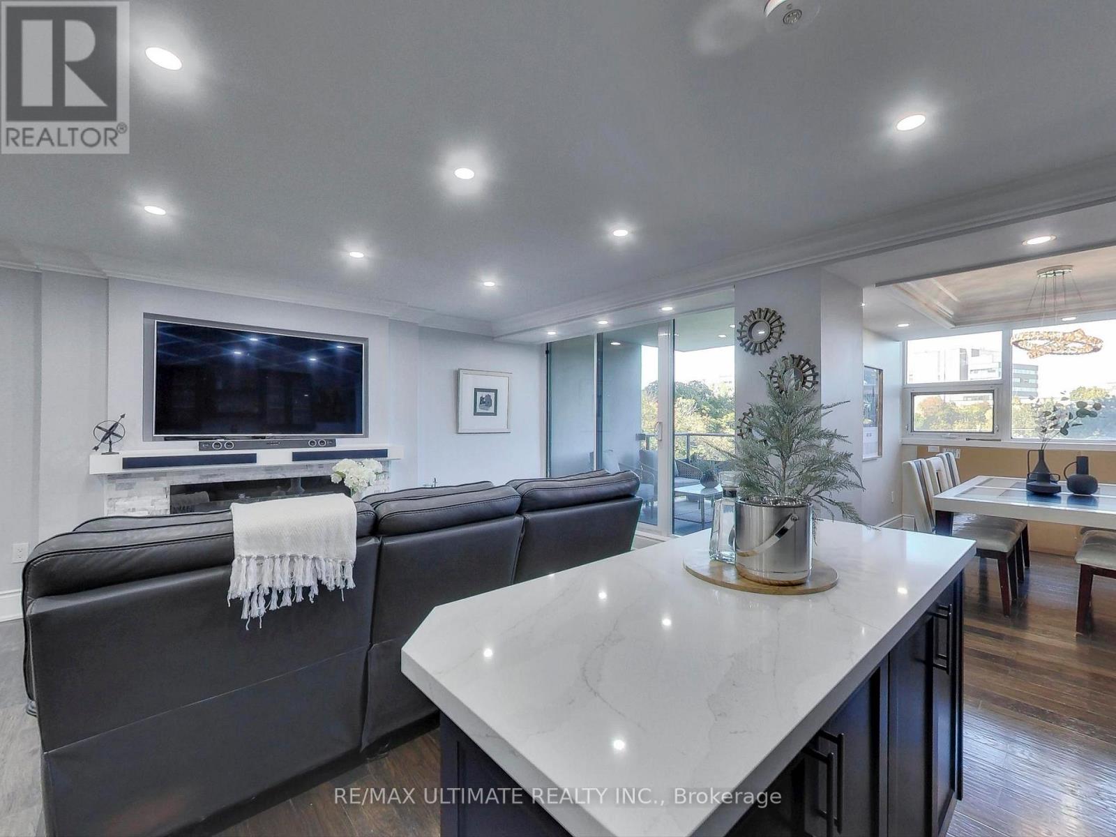 406 - 75 Emmett Avenue, Toronto, Ontario  M6M 5A7 - Photo 12 - W12655748