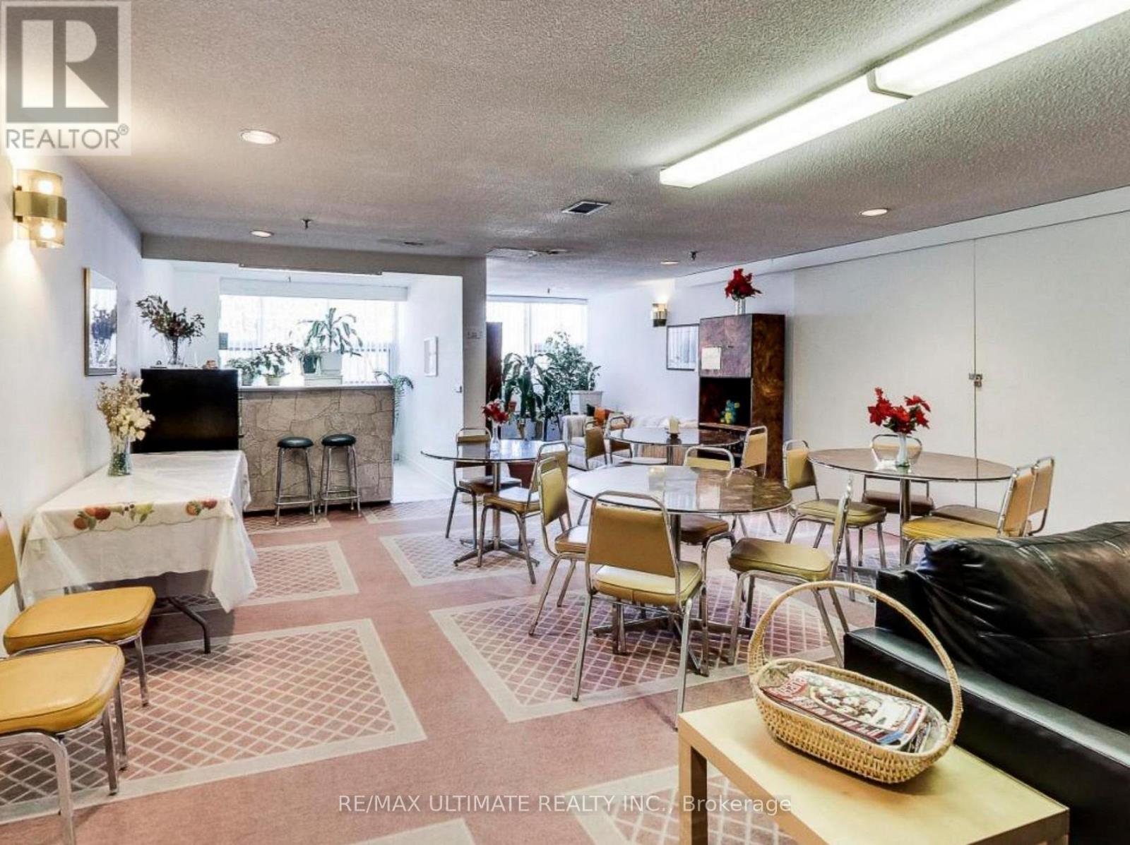 406 - 75 Emmett Avenue, Toronto, Ontario  M6M 5A7 - Photo 32 - W12655748