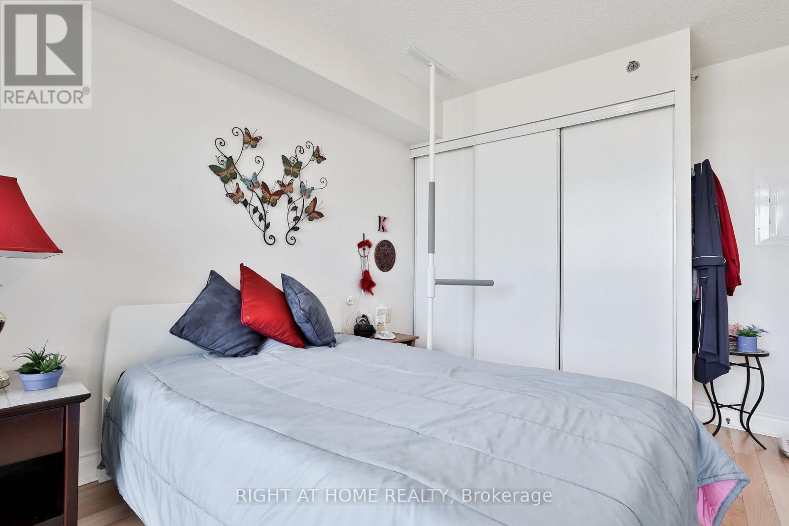 707 - 3 Marine Parade Drive, Toronto, Ontario  M8V 3Z5 - Photo 8 - W12655814