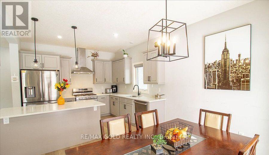 92 Middleton Avenue, London South, Ontario  N6L 1K3 - Photo 16 - X12655696