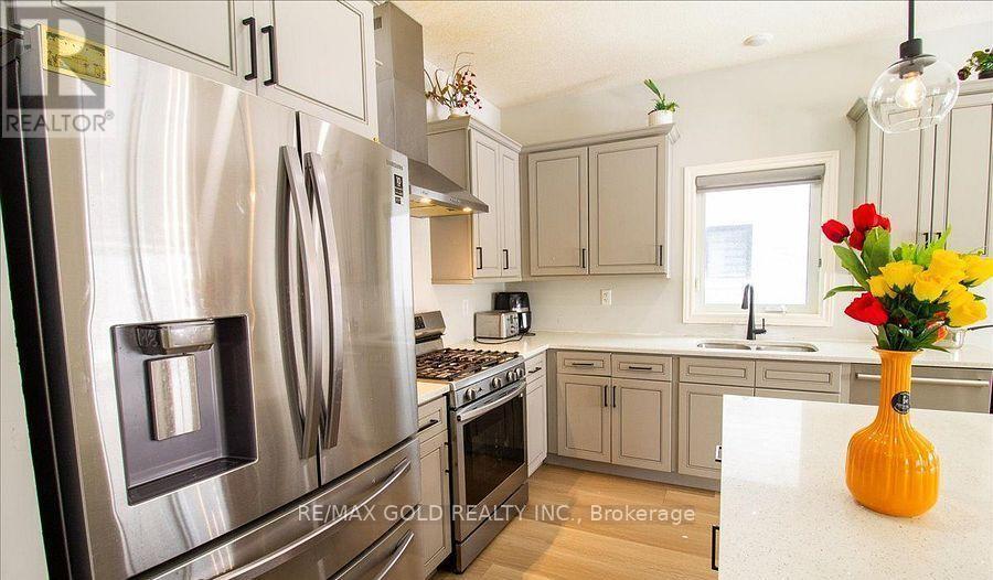 92 Middleton Avenue, London South, Ontario  N6L 1K3 - Photo 20 - X12655696