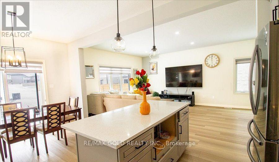 92 Middleton Avenue, London South, Ontario  N6L 1K3 - Photo 21 - X12655696