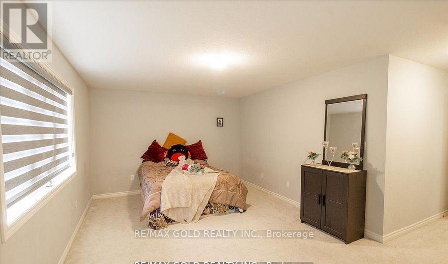 92 Middleton Avenue, London South, Ontario  N6L 1K3 - Photo 23 - X12655696