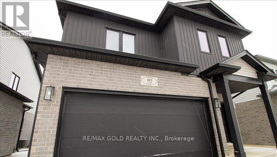 92 Middleton Avenue, London South, Ontario  N6L 1K3 - Photo 3 - X12655696