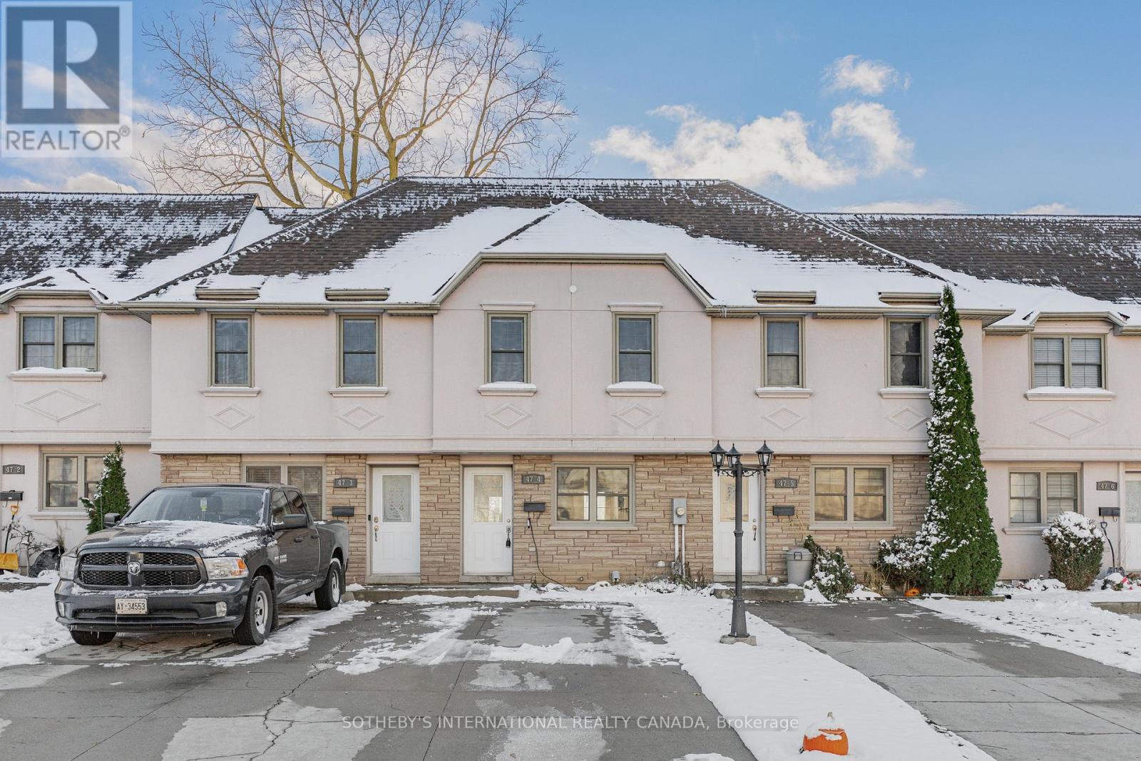 4 - 47 Blandford Street, Woodstock, Ontario  N4S 7H7 - Photo 2 - X12655804