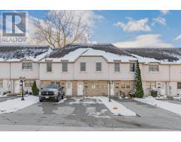 4 - 47 BLANDFORD STREET, Woodstock, Ontario