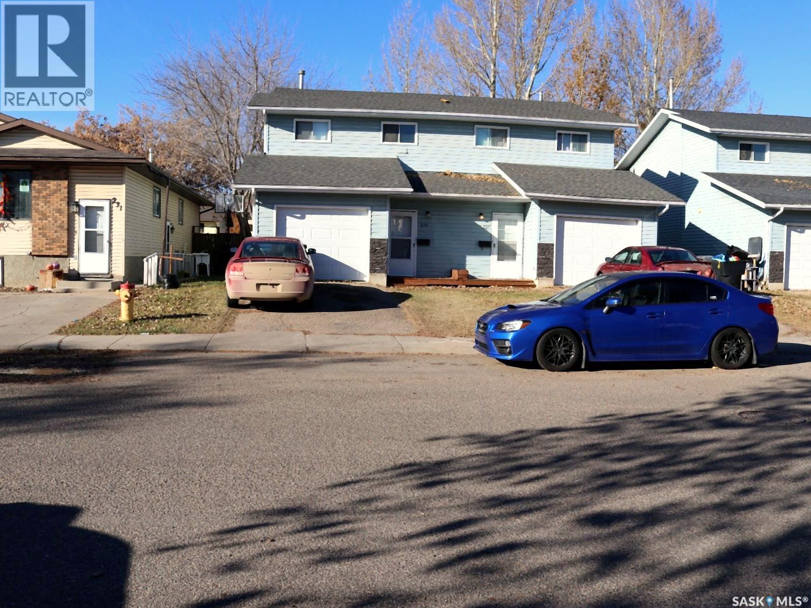 227-229 Wakabayashi Way, Saskatoon, Saskatchewan  S7K 7M4 - Photo 2 - SK026014