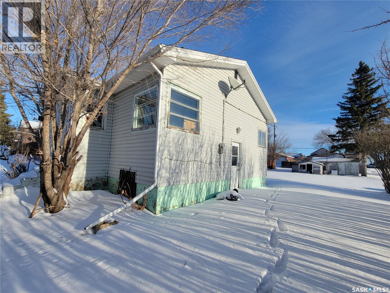 4901 Leader Street, Macklin, Saskatchewan  S0L 2C0 - Photo 26 - SK025960