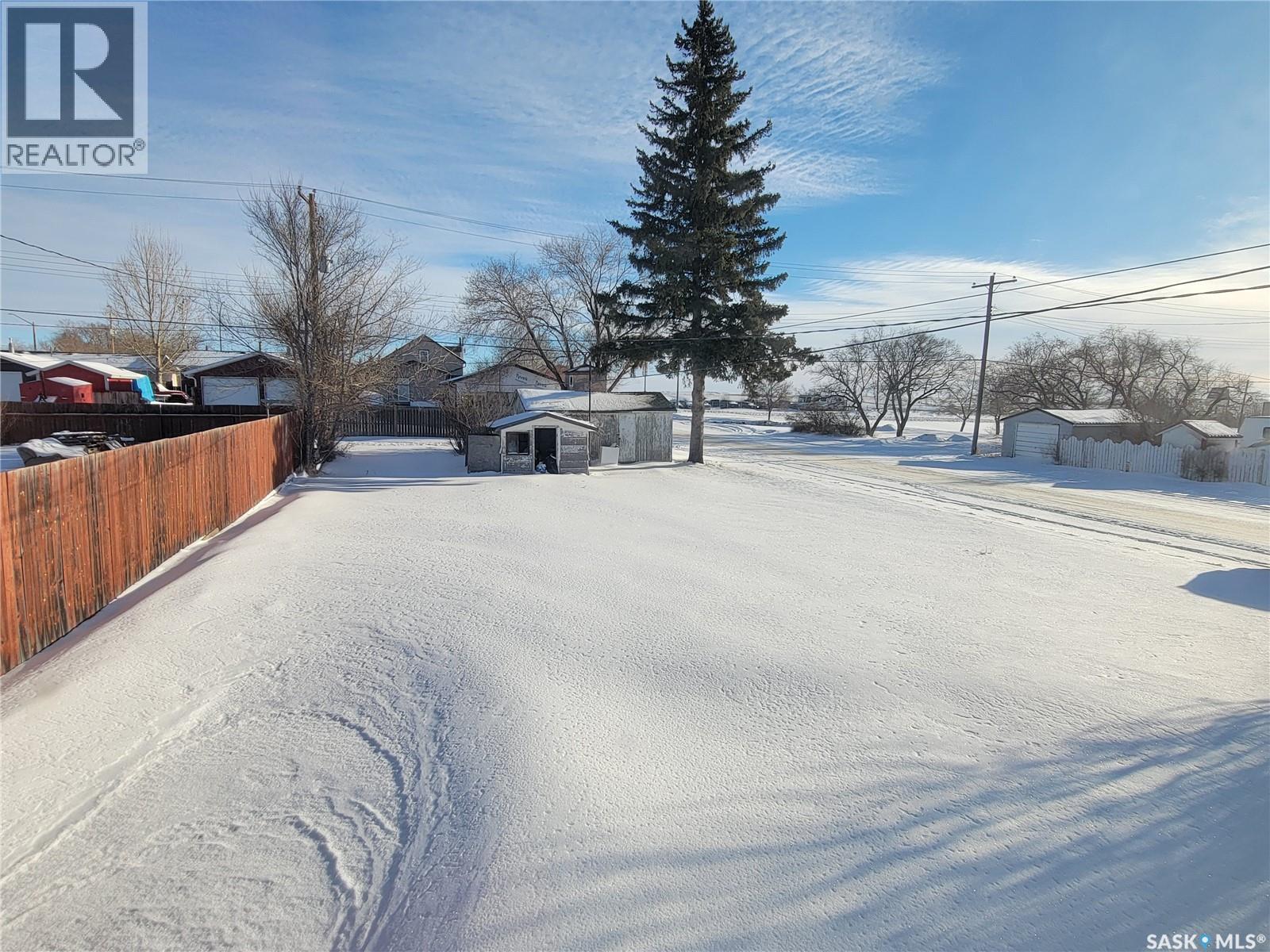 4901 Leader Street, Macklin, Saskatchewan  S0L 2C0 - Photo 27 - SK025960