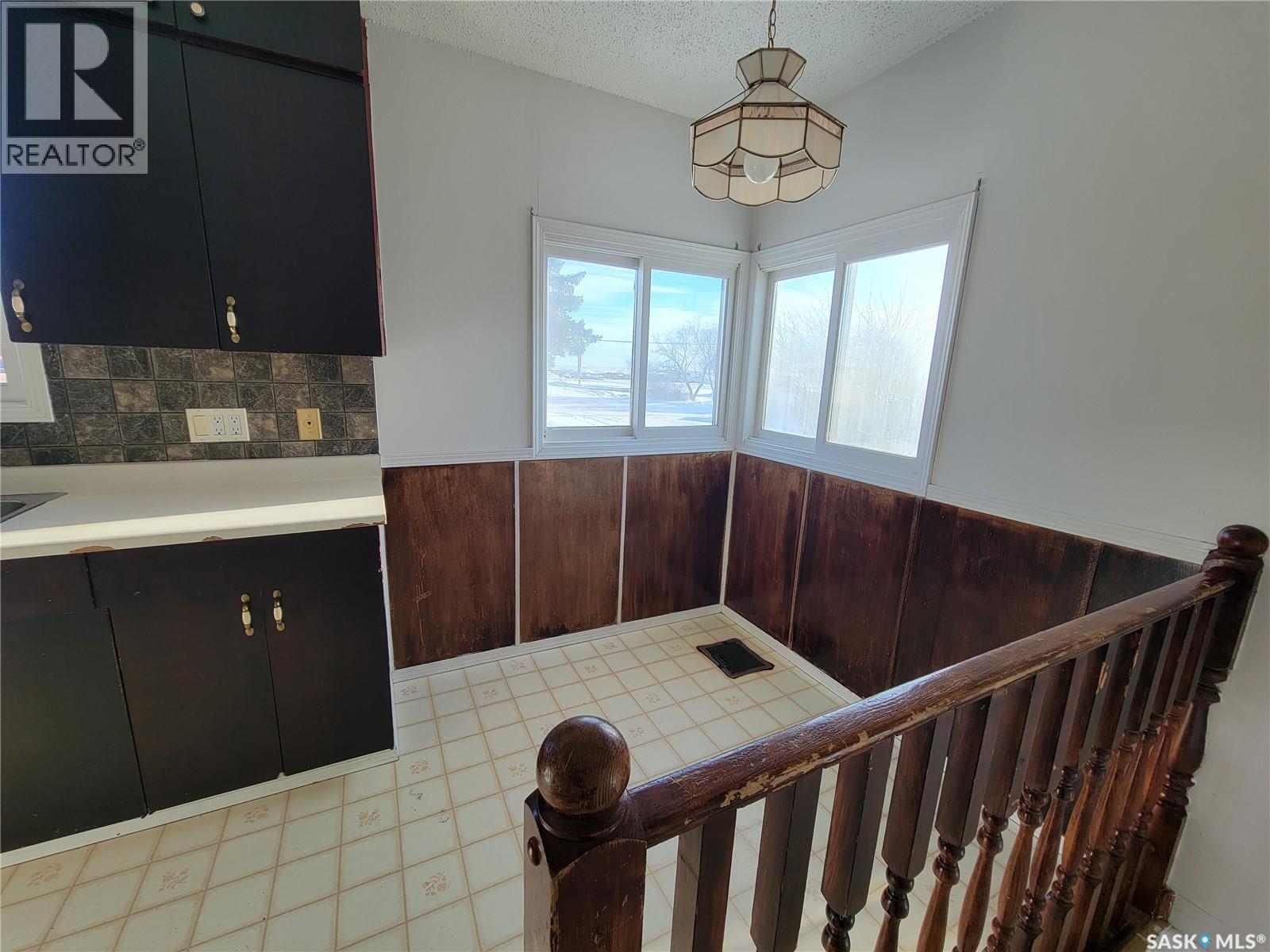 4901 Leader Street, Macklin, Saskatchewan  S0L 2C0 - Photo 5 - SK025960