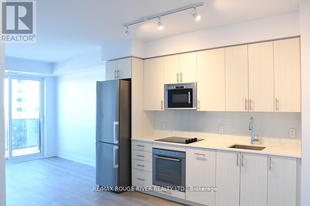 2210 - 2550 Simcoe Street N, Oshawa (Windfields), Ontario  L1L 0R5 - Photo 4 - E12655916