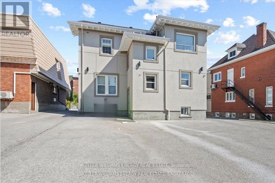 B - 142 Simcoe Street N, Oshawa, Ontario  L1G 4S7 - Photo 13 - E12655930