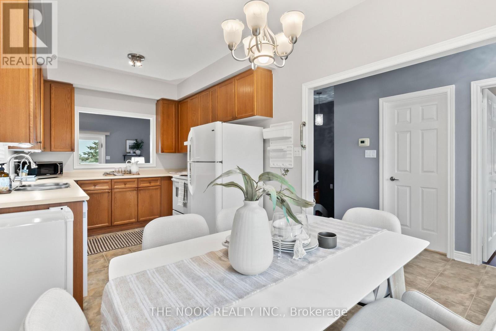 79 South Garden Court, Scugog, Ontario  L9L 1S3 - Photo 5 - E12655952