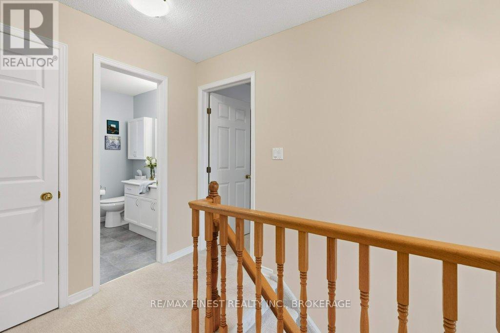 1104 Acadia Drive, Kingston, Ontario  K7M 8V7 - Photo 26 - X12655940