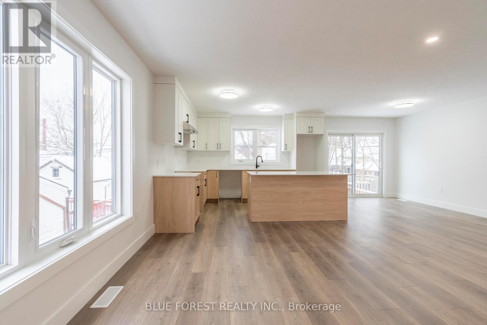 19 Redan Street, London East, Ontario  N5Z 1Y7 - Photo 12 - X12655830