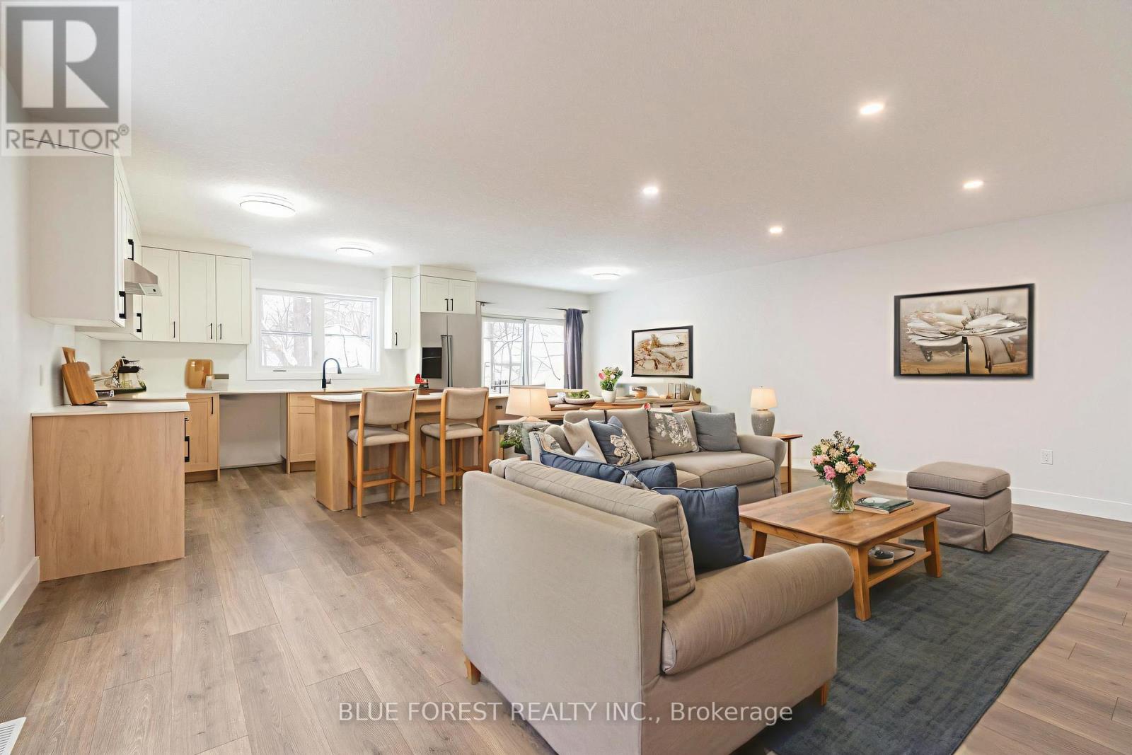 19 Redan Street, London East, Ontario  N5Z 1Y7 - Photo 4 - X12655830