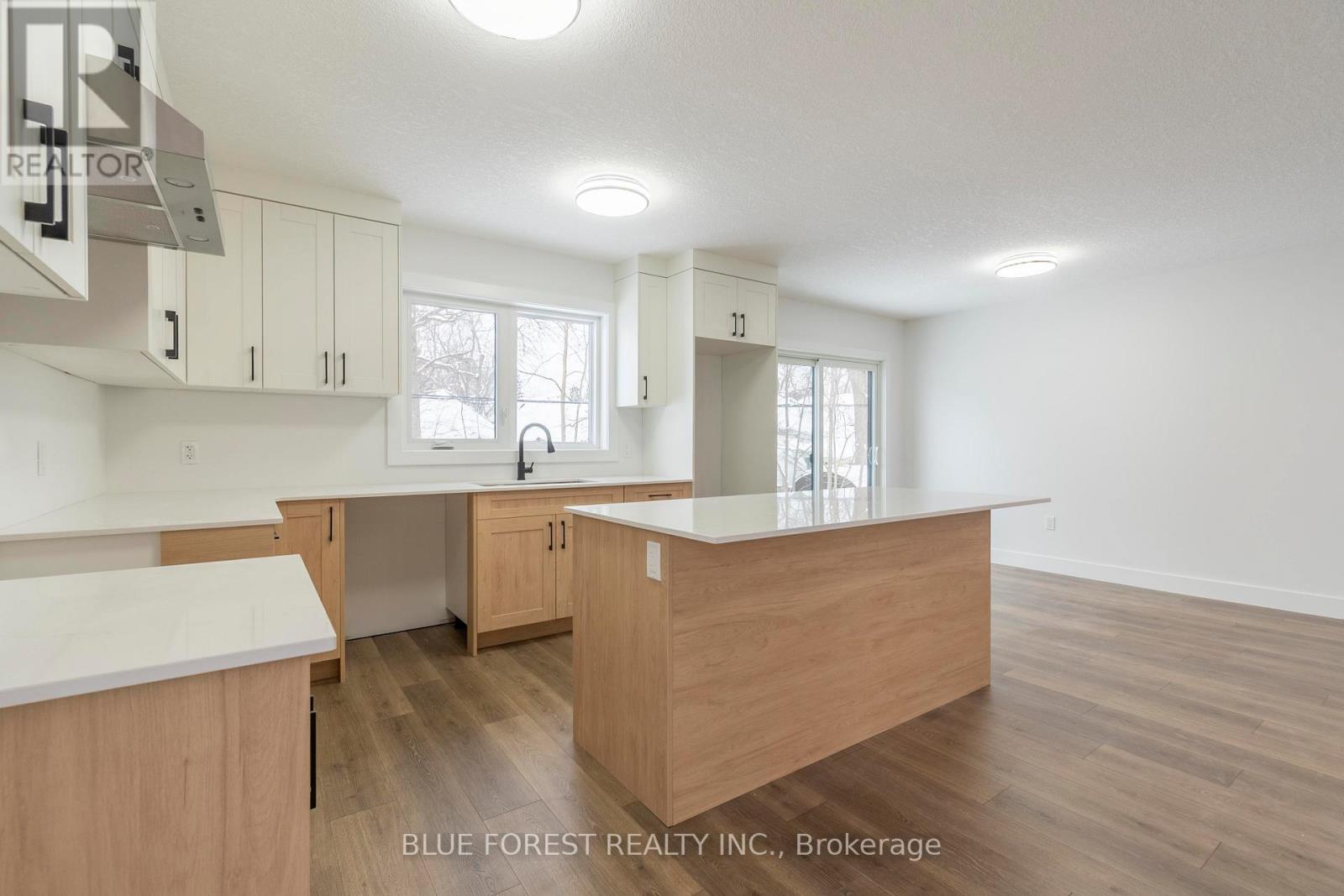 19 Redan Street, London East, Ontario  N5Z 1Y7 - Photo 7 - X12655830