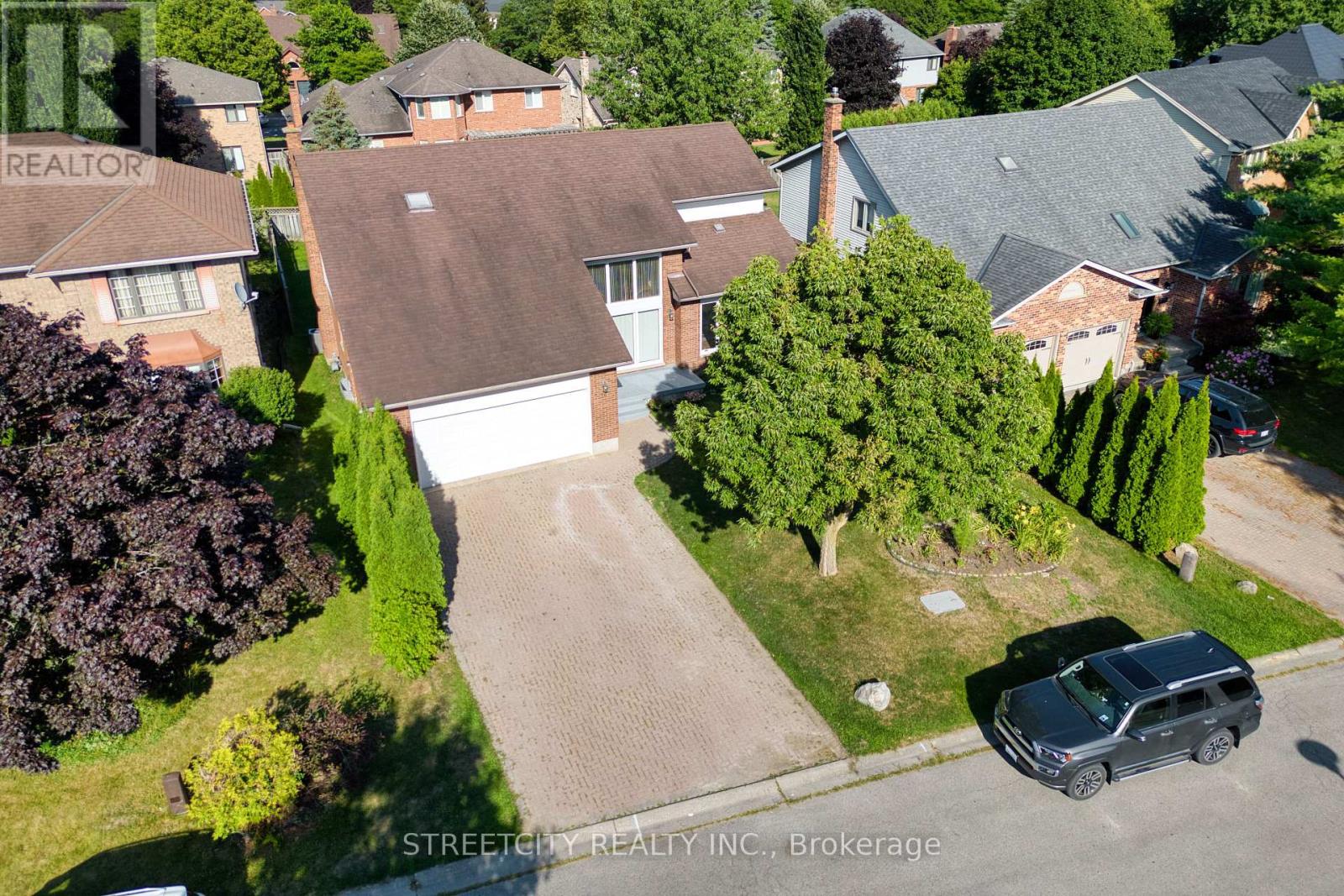 26 Grasmere Crescent, London North, Ontario  N6G 4P2 - Photo 3 - X12655902