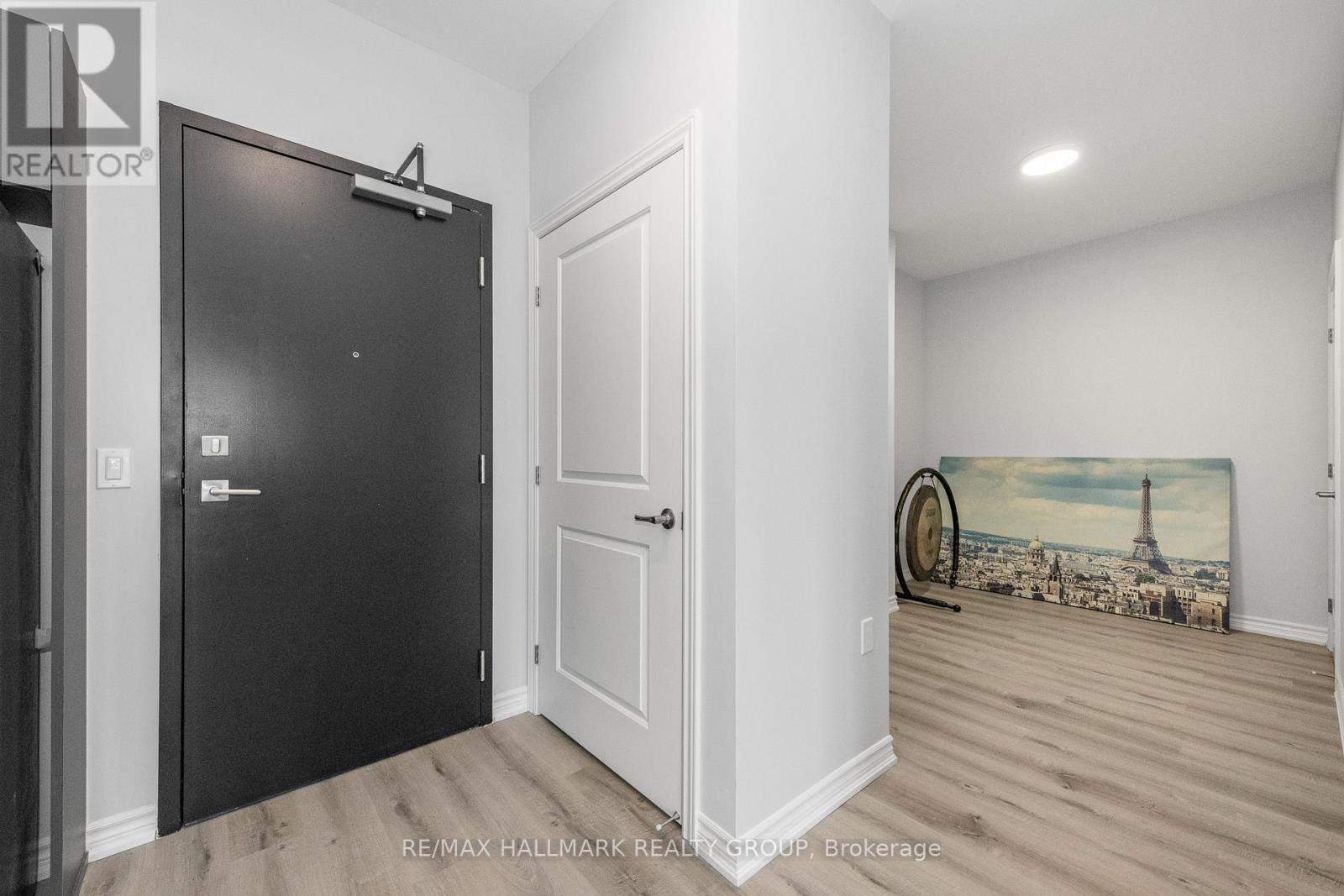 416 - 1350 Hemlock Road, Ottawa, Ontario  K1K 5C2 - Photo 4 - X12655894