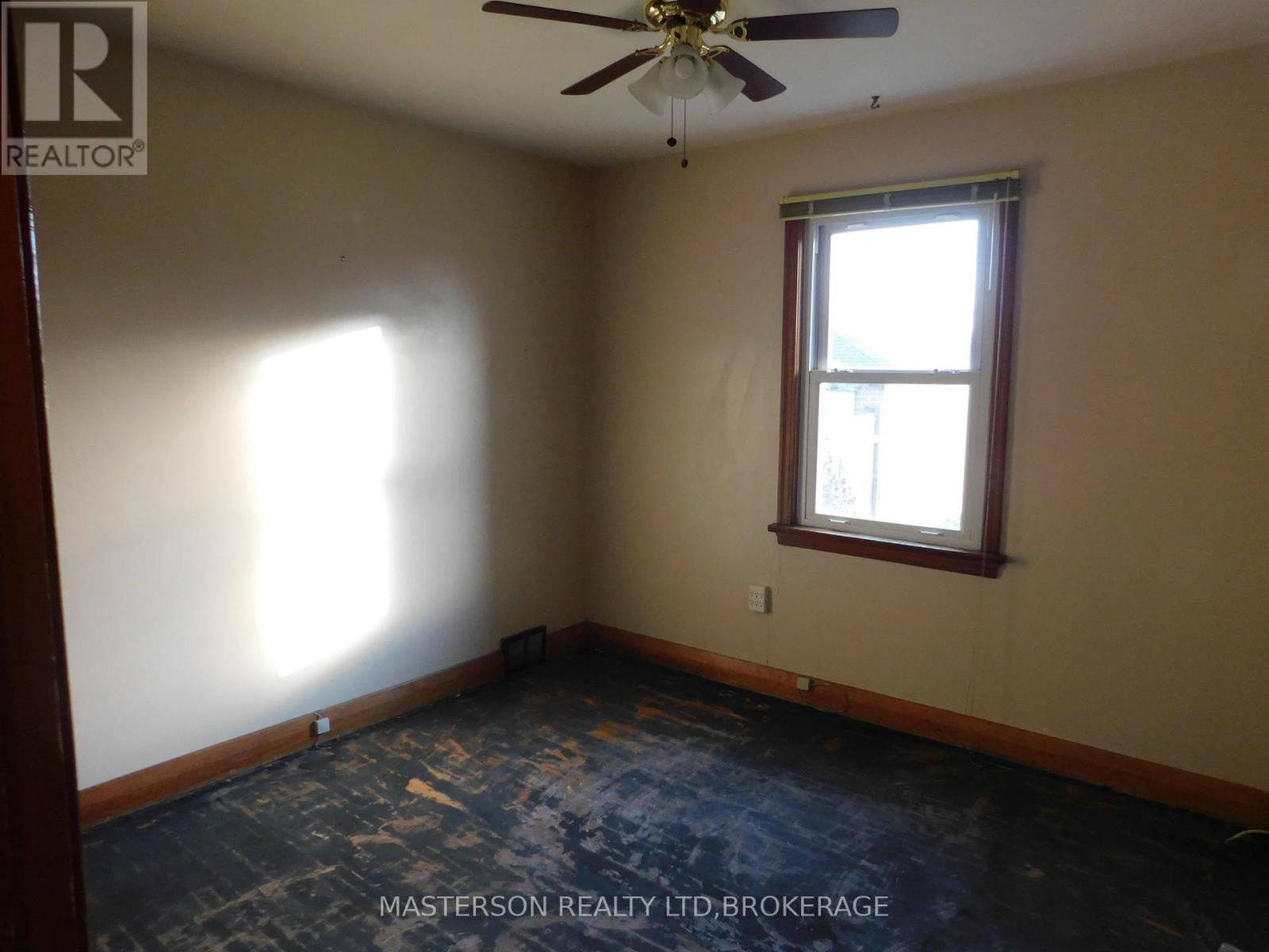 4096 Dyson Avenue, Niagara Falls, Ontario  L2E 3L7 - Photo 6 - X12655860