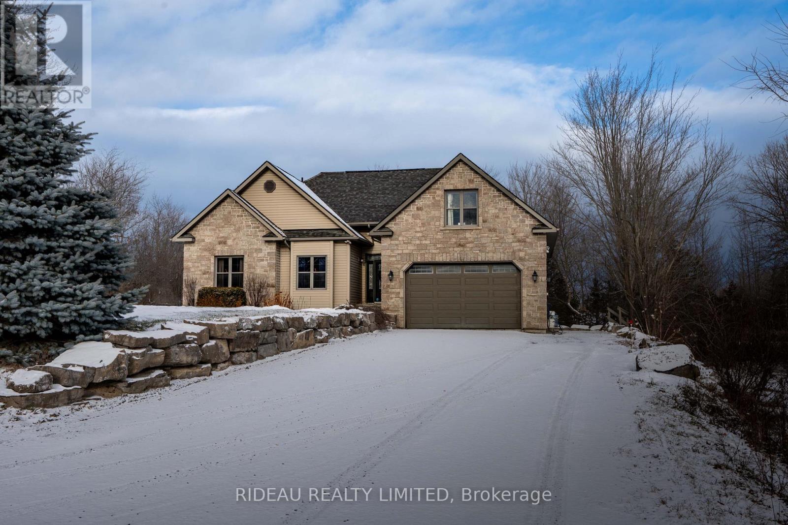 25 MCNAMEE LANE, Rideau Lakes, Ontario