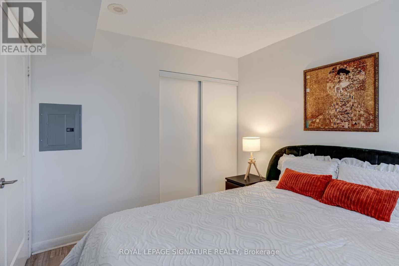 1011 - 4978 Yonge Street, Toronto, Ontario  M2N 7G8 - Photo 8 - C12655870