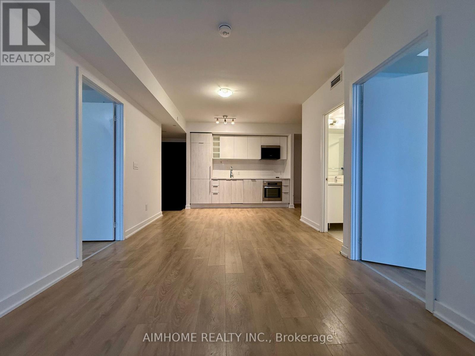 2208 - 2033 Kennedy Road, Toronto (Agincourt South-Malvern West), Ontario  M1T 0B9 - Photo 2 - E12655858