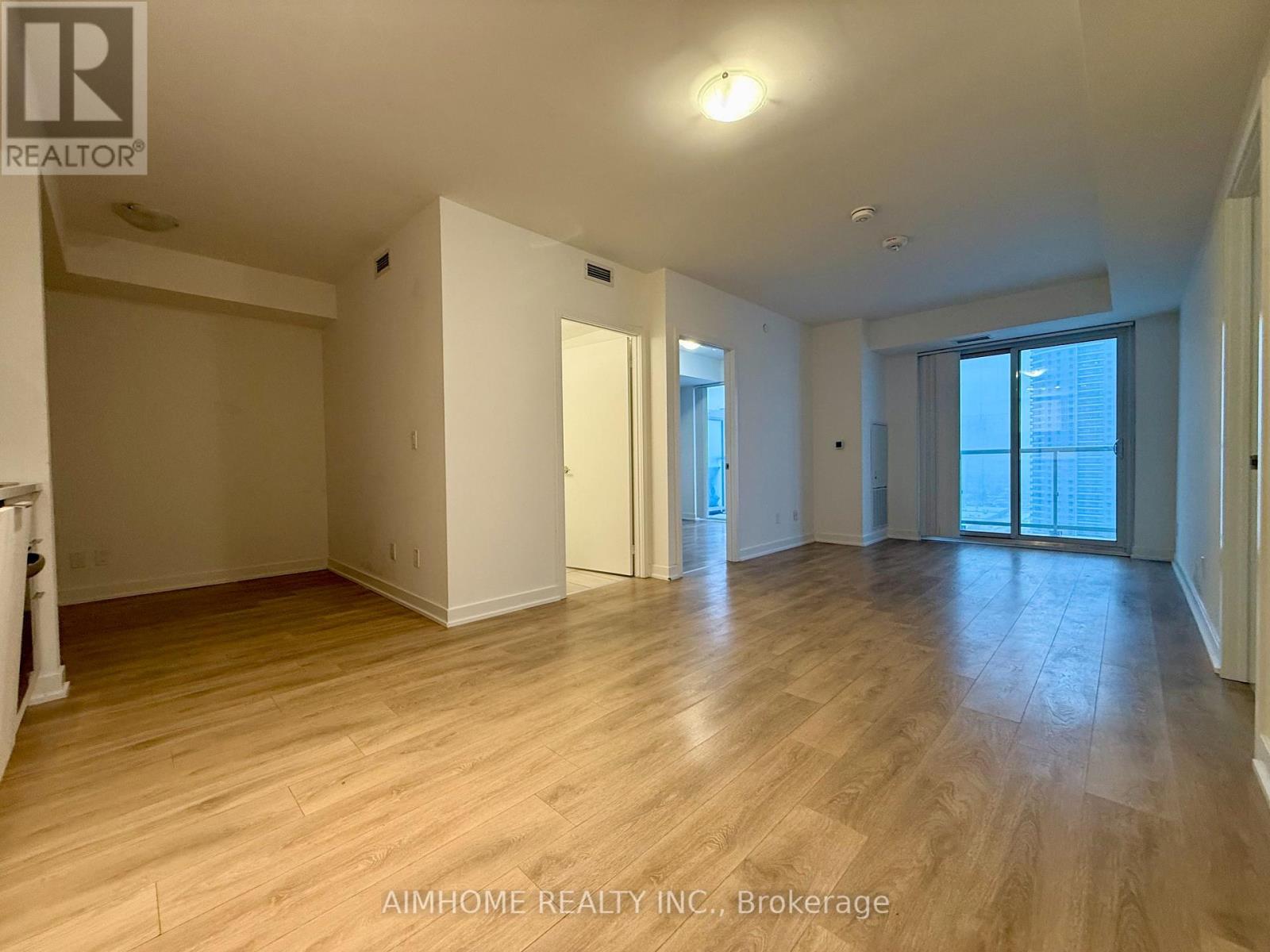 2208 - 2033 Kennedy Road, Toronto (Agincourt South-Malvern West), Ontario  M1T 0B9 - Photo 3 - E12655858