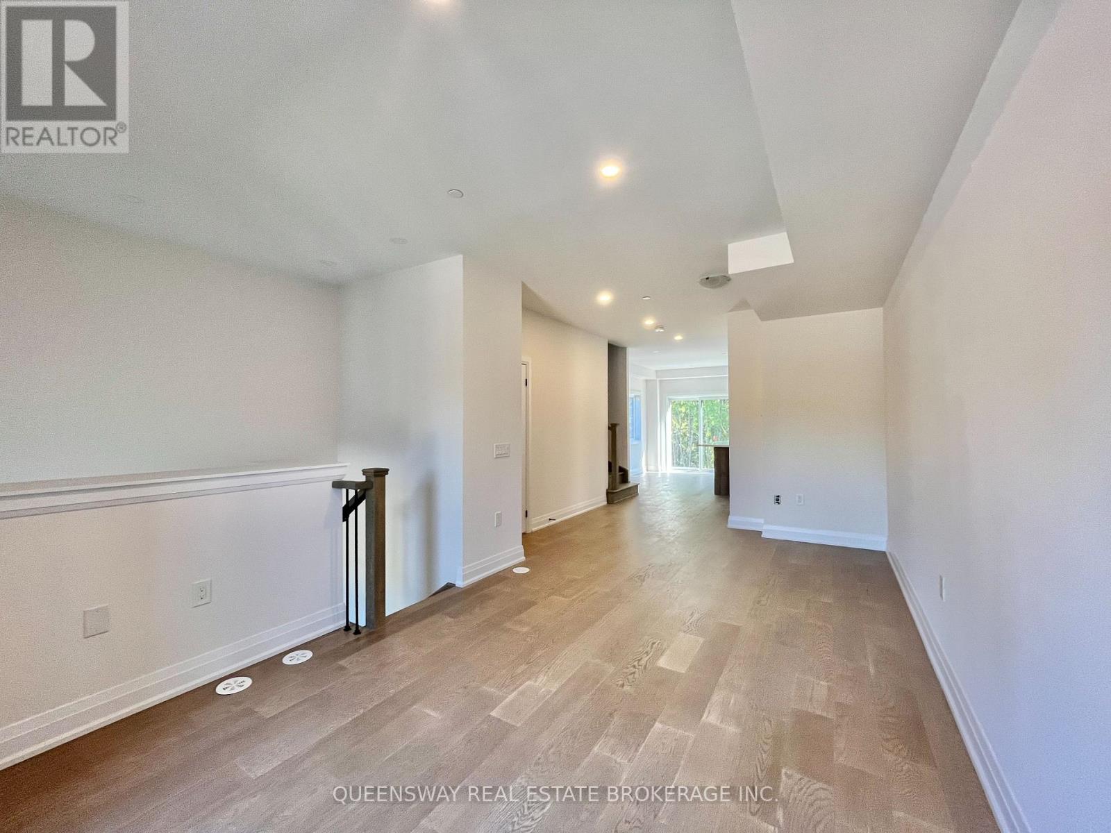 83 Marret Lane, Clarington, Ontario  L1B 1J2 - Photo 3 - E12655866