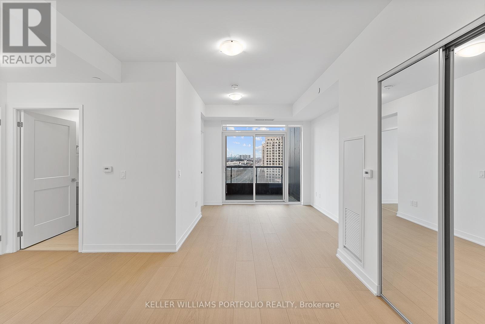 824 - 498 Caldari Road, Vaughan, Ontario L4K 0R6 - Photo 6 - N12655908