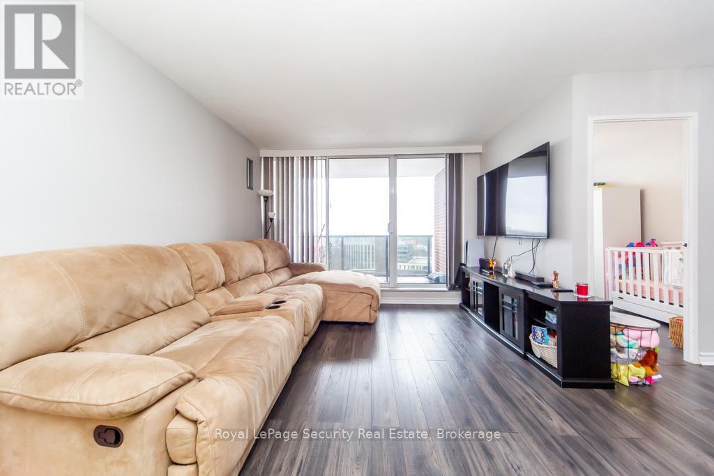 2106 - 85 Emmett Avenue, Toronto, Ontario M6M 5A2 - Photo 9 - W12655616