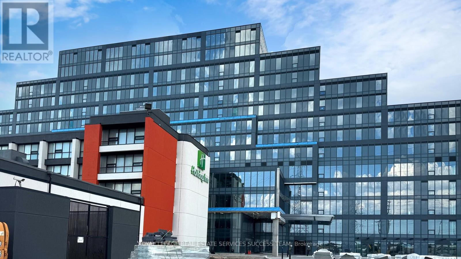 301 - 600 Dixon Road, Toronto, Ontario  M9W 1J1 - Photo 4 - W12655876